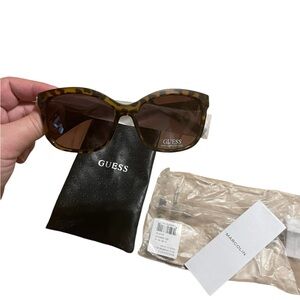 Guess Designer Sunglasses Dark Havana Brown Gradient Lens‎ GF0300 52F, New